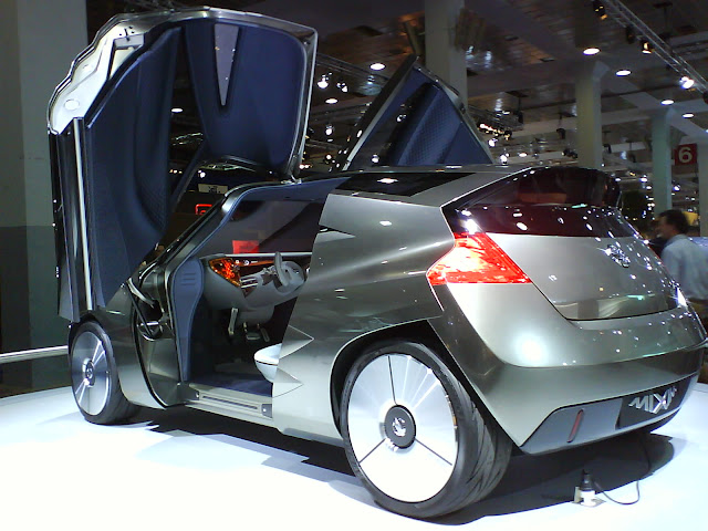 nissan%20mixim%2002.jpg